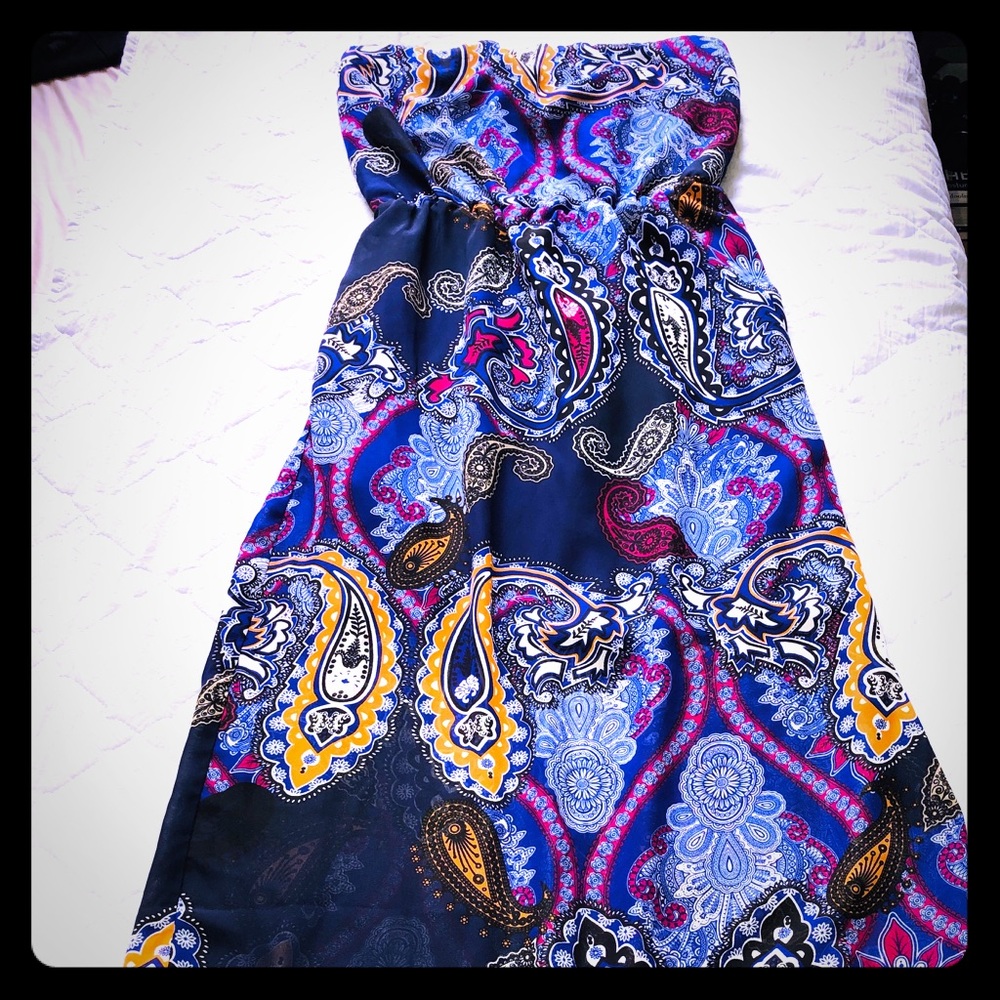 Maxi strapless Dress with ruffle detail